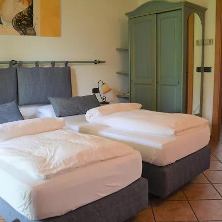 Agritur La Cort Farm stay Arco